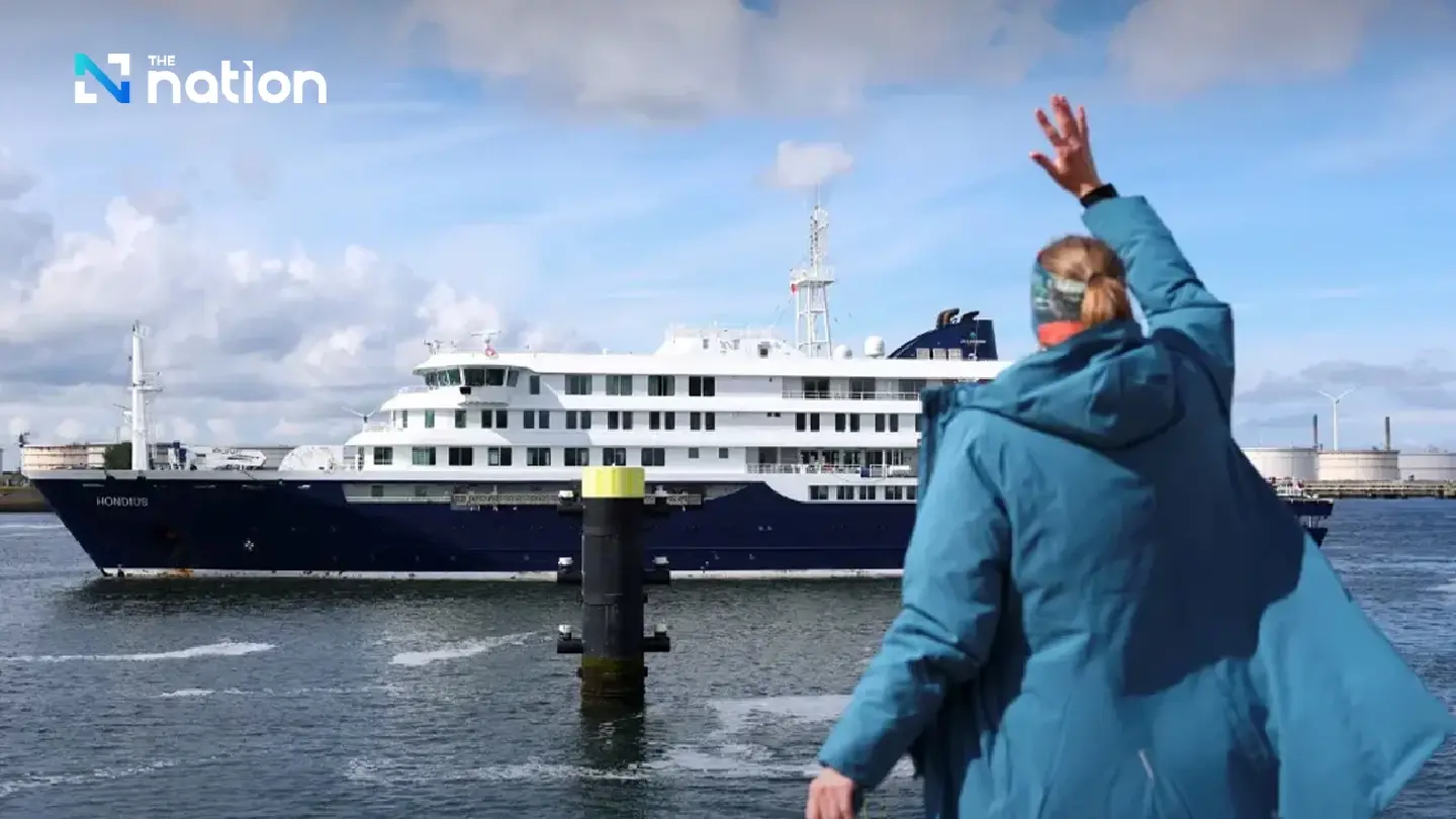 Cruise nightmare — virus-linked ship arrives in Rotterdam Cruise nightmare — virus-linked ship arrives in Rotterdam
