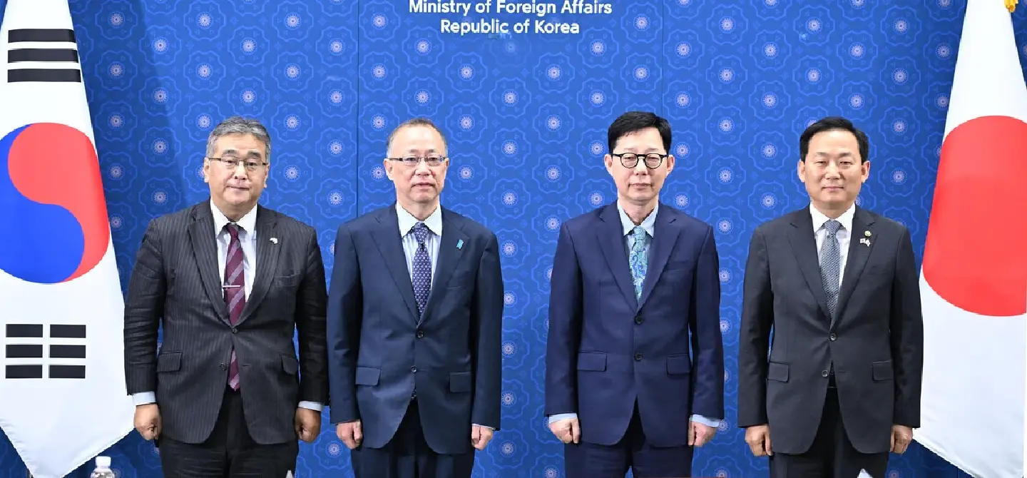 Japan and South Korea deepen security coordination in Seoul