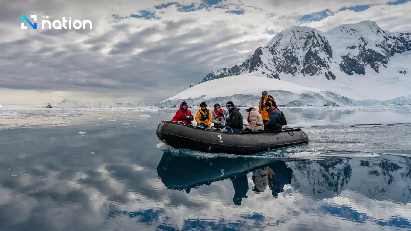 Last-chance tourism — Antarctica boom faces new disease fears