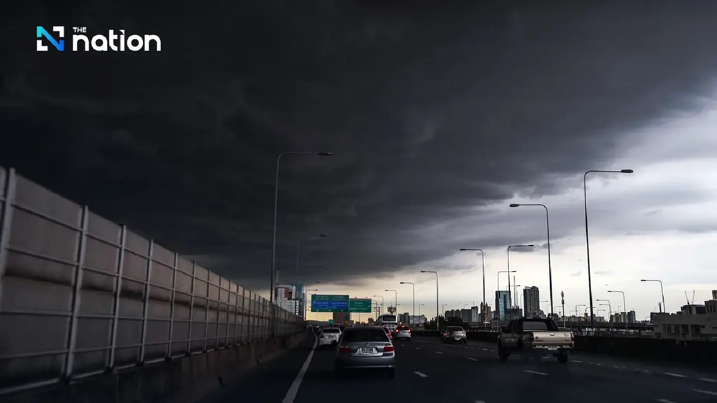 TMD warns of 60% rain in Bangkok and storms across 45 provinces TMD warns of 60% rain in Bangkok and storms across 45 provinces