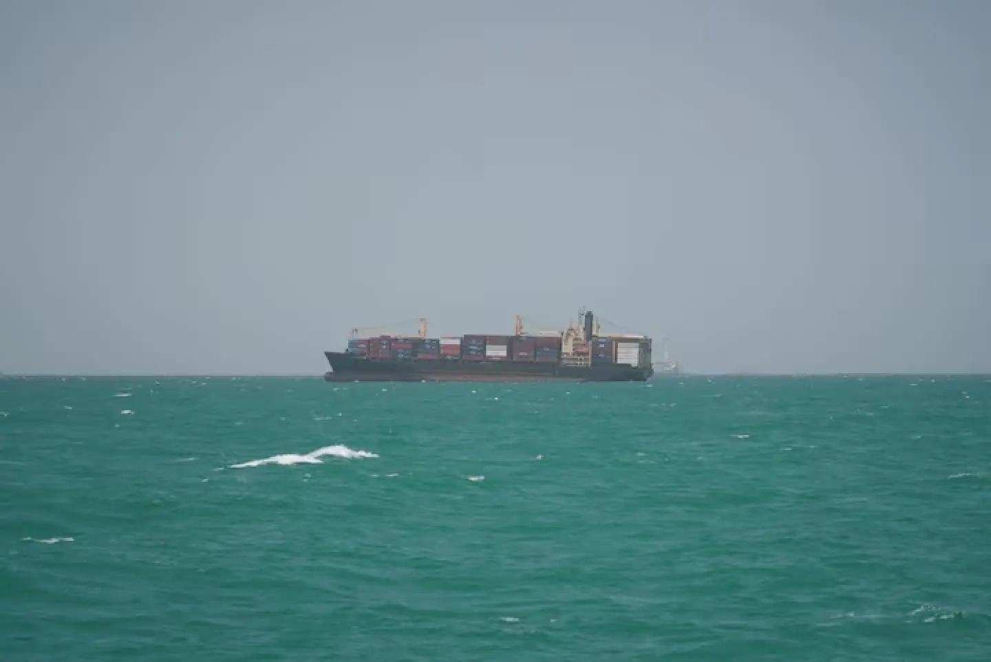 Over 20,000 sailors stranded at sea as Hormuz crisis deepens Over 20,000 sailors stranded at sea as Hormuz crisis deepens