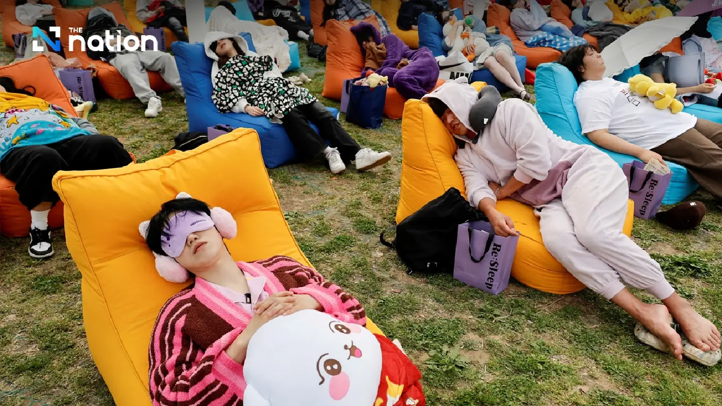 Seoul’s ‘Snooze Fest’: Exhausted South Koreans Compete for the Crown of Best Power Napper
