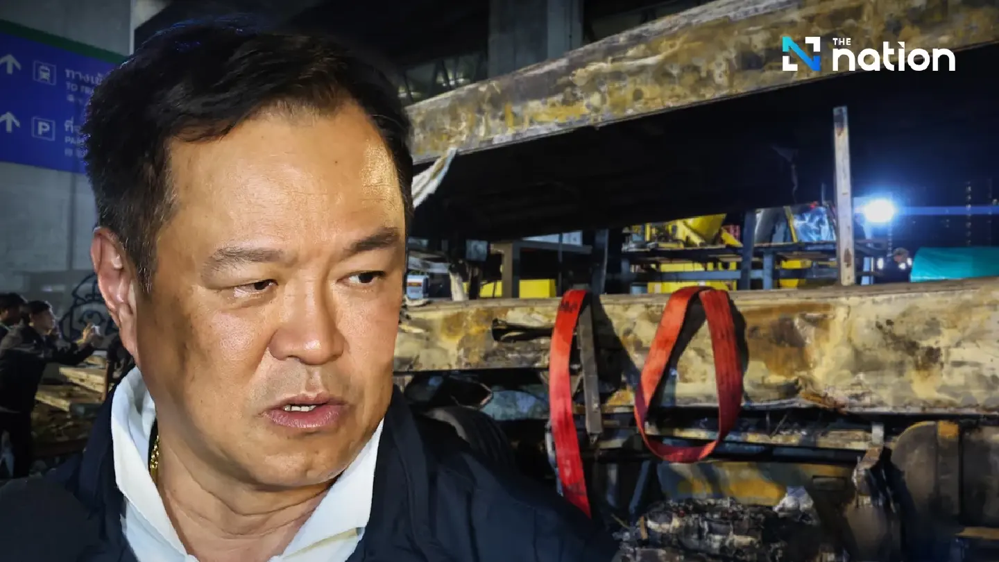 Probe into rail safety warnings follows Makkasan train-bus crash Probe into rail safety warnings follows Makkasan train-bus crash