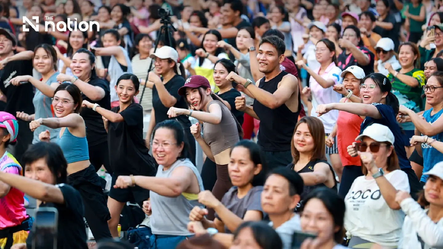 Lumpini Park's Aerobics Scene: Bangkok's Outdoor Fitness Phenomenon Goes Viral Lumpini Park's Aerobics Scene: Bangkok's Outdoor Fitness Phenomenon Goes Viral