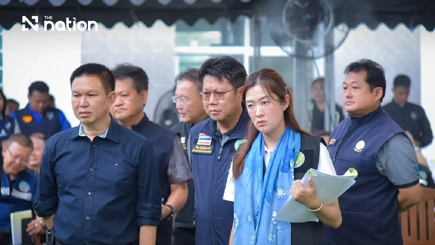 Deputy agriculture minister reviews Yom River plan for Phrae farmers Deputy agriculture minister reviews Yom River plan for Phrae farmers
