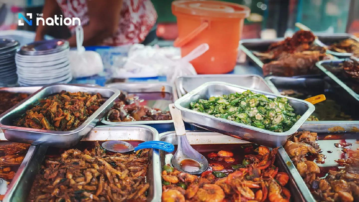 Silom-Surawong meal prices over 14 years under five governments
