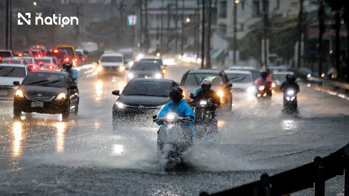 TMD warns of heavy rain and flash floods in East, South and Bangkok TMD warns of heavy rain and flash floods in East, South and Bangkok