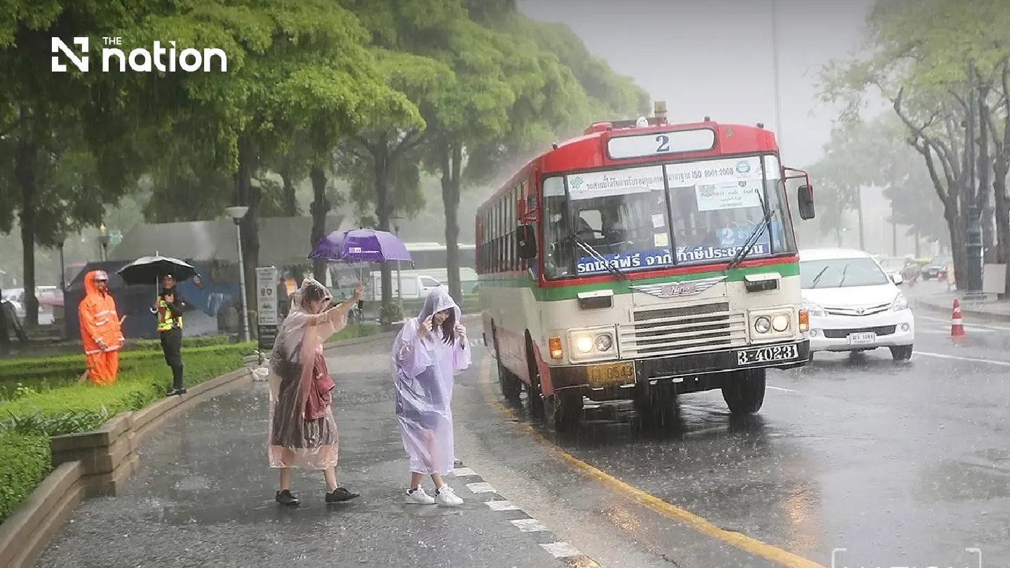 Bangkok faces heavy rain while monsoon persists over Thailand Bangkok faces heavy rain while monsoon persists over Thailand