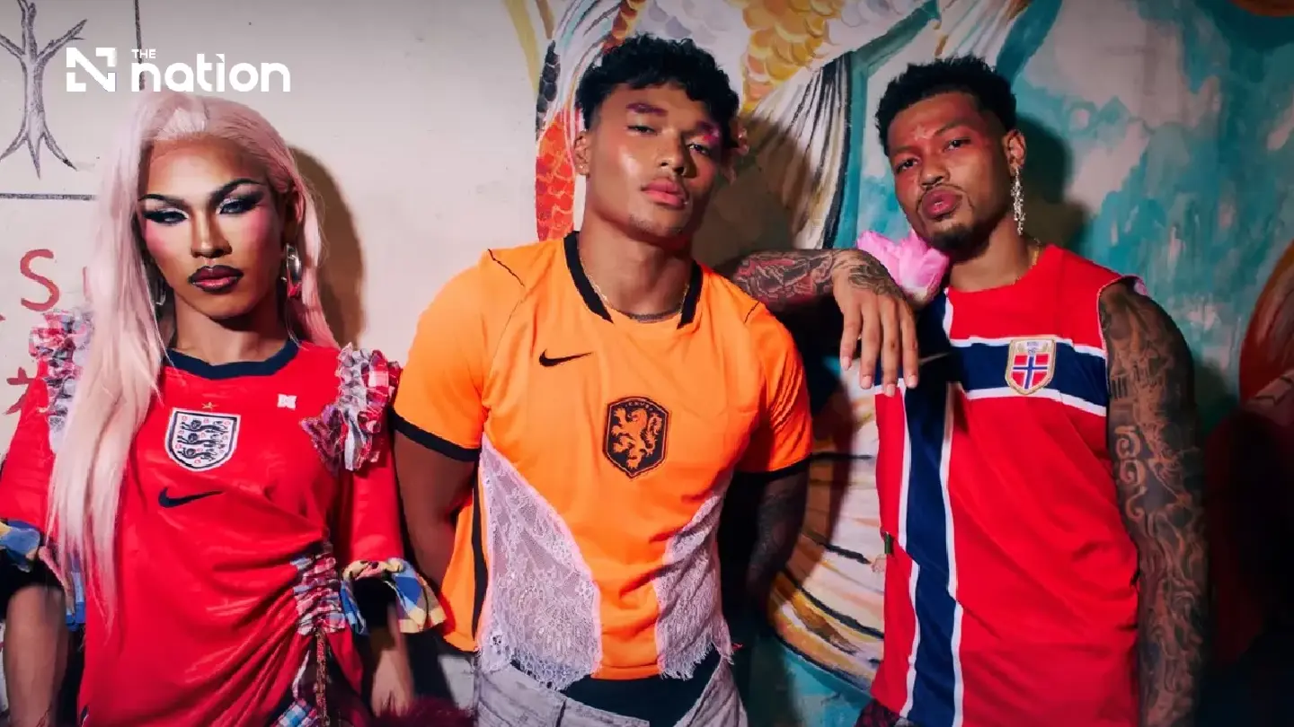 Nike Transforms Bangkok’s Historic Song Wat Road into a Spectacular Football Fashion Runway Nike Transforms Bangkok’s Historic Song Wat Road into a Spectacular Football Fashion Runway