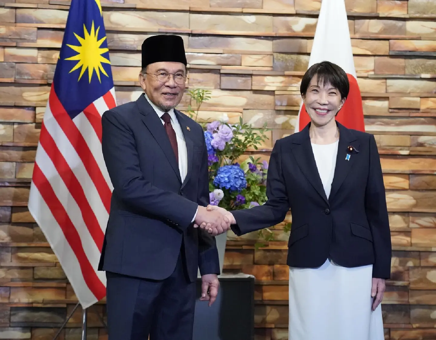 Japan and Malaysia pledge to boost maritime security and AI ties Japan and Malaysia pledge to boost maritime security and AI ties