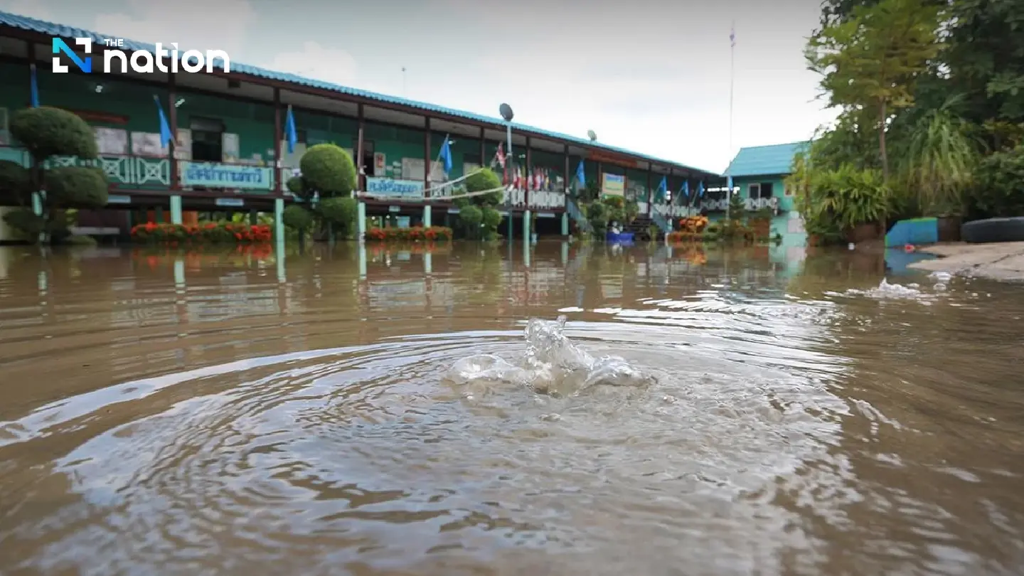 Schools authorised to close immediately as Thailand steps up flood response Schools authorised to close immediately as Thailand steps up flood response