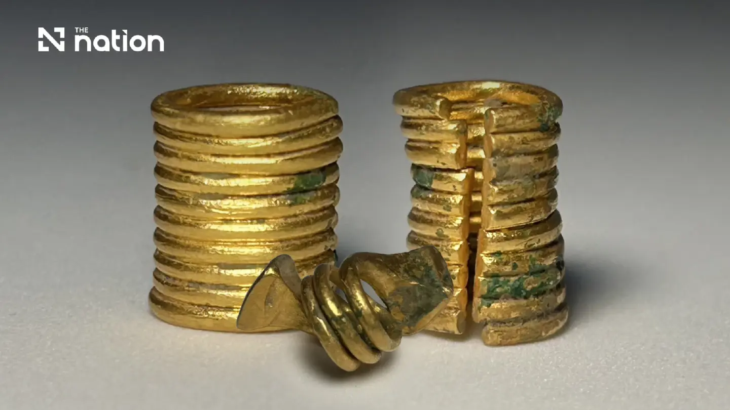 Ancient gold ornaments unearthed at Don Yai Thong site in Phetchaburi Ancient gold ornaments unearthed at Don Yai Thong site in Phetchaburi
