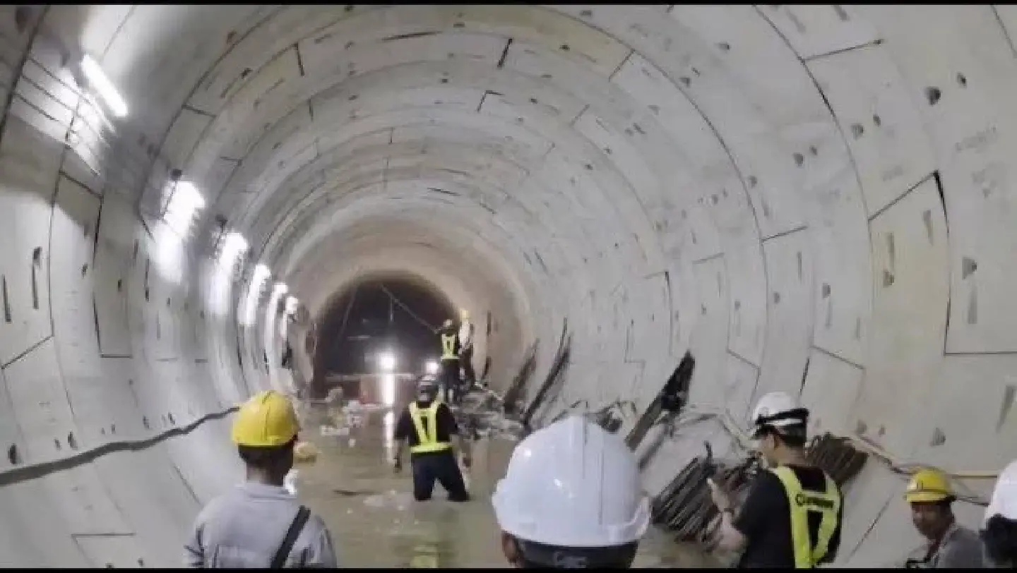 Purple Line tunnel leak sparks urgent inspection after Bangkok downpour Purple Line tunnel leak sparks urgent inspection after Bangkok downpour