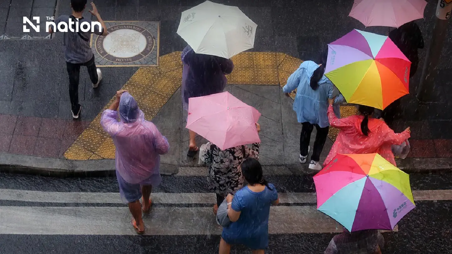 Heavy rain lingers in upper Thailand as TMD flags rough seas Heavy rain lingers in upper Thailand as TMD flags rough seas