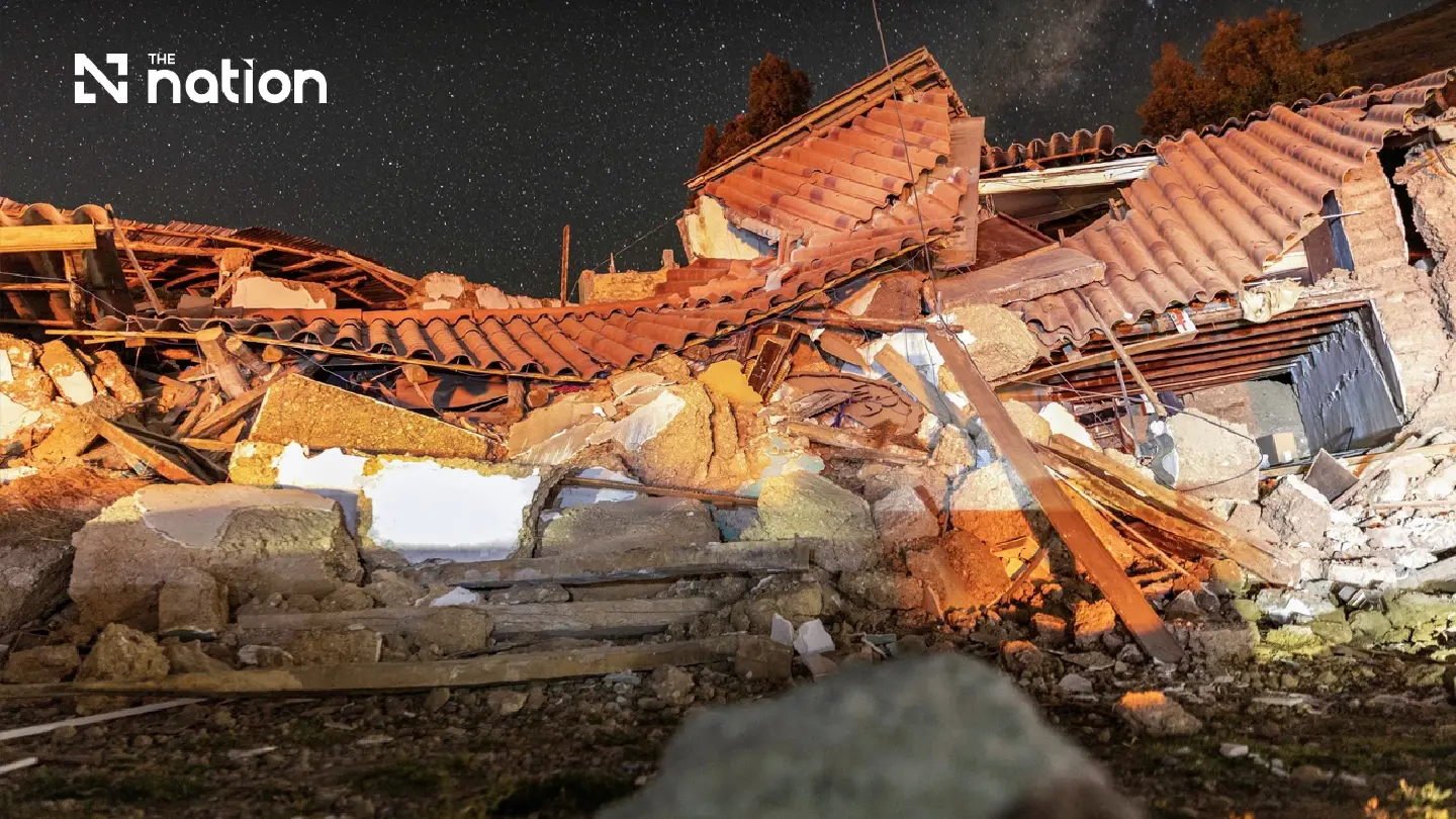 Two earthquakes leave at least six dead and 21 injured in central Peru Two earthquakes leave at least six dead and 21 injured in central Peru