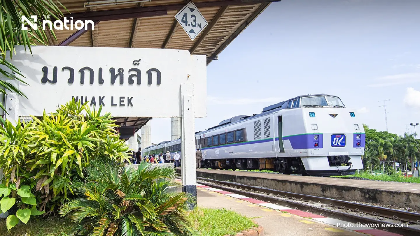 KIHA 183 takes travellers to Saraburi for century-old flower rite KIHA 183 takes travellers to Saraburi for century-old flower rite