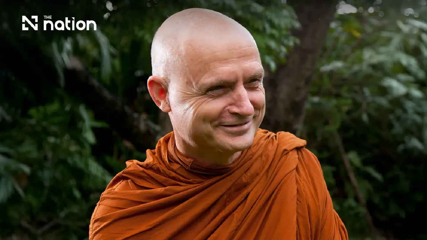 King elevates Ajahn Jayasaro as Thailand’s first foreign-born Somdet monk King elevates Ajahn Jayasaro as Thailand’s first foreign-born Somdet monk