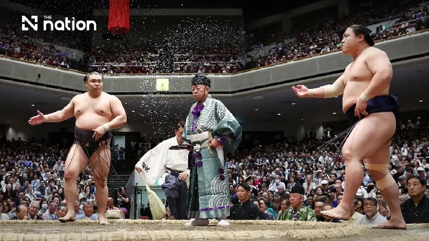 Sumo resurgence fills arenas as rising stars and tradition pull in fans Sumo resurgence fills arenas as rising stars and tradition pull in fans