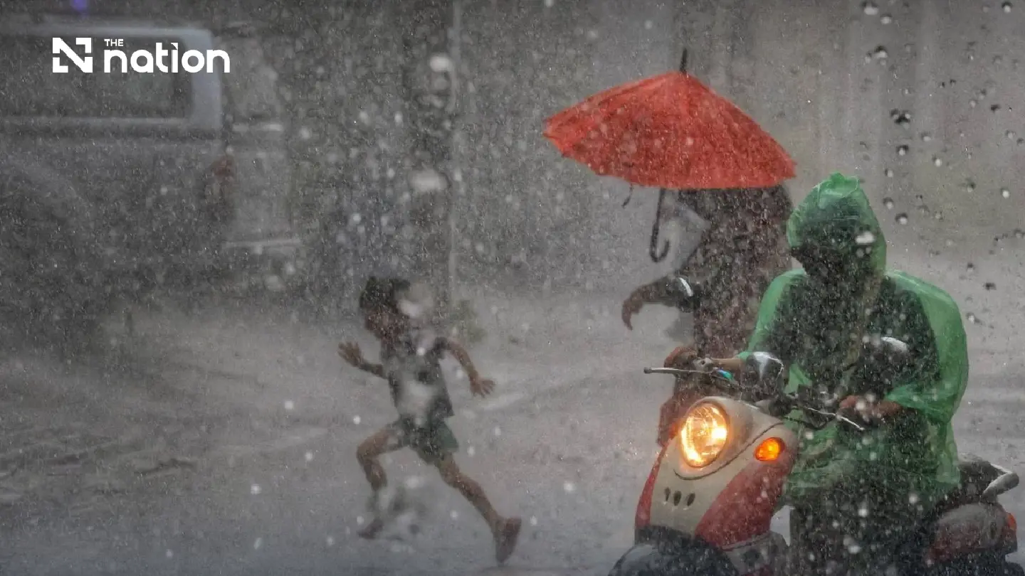 Very heavy rain forecast in 10 Thai provinces on Friday Very heavy rain forecast in 10 Thai provinces on Friday