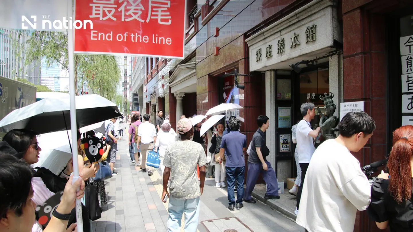 Kumamoto shop in Tokyo heavily crowded with visitors after quake Kumamoto shop in Tokyo heavily crowded with visitors after quake