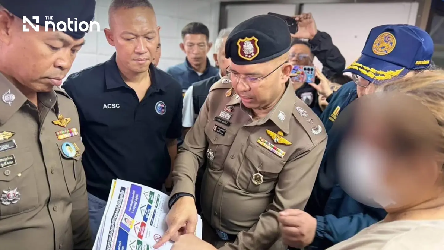 Probe finds 1,366 non-Thai children registered at Din Daeng flat Probe finds 1,366 non-Thai children registered at Din Daeng flat