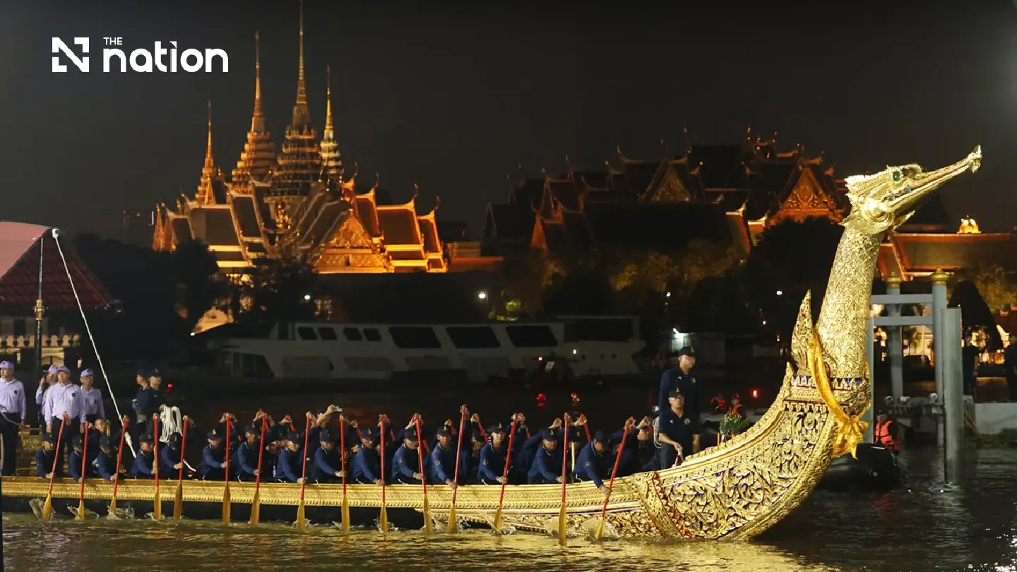 Royal Barge rehearsals begin August 17 with river curbs Royal Barge rehearsals begin August 17 with river curbs