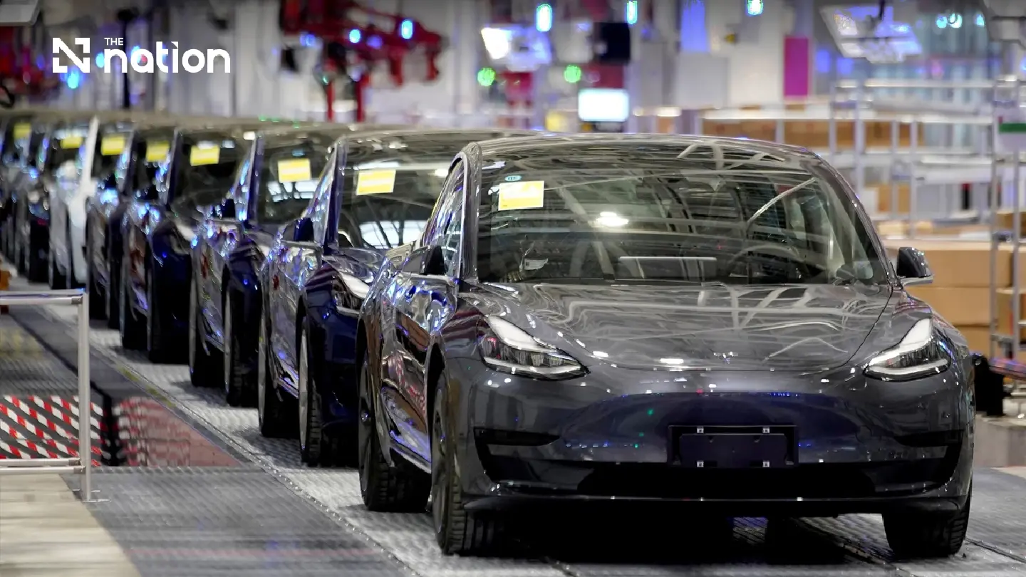 Tesla leads 4.3m-vehicle recall in China over door risks Tesla leads 4.3m-vehicle recall in China over door risks