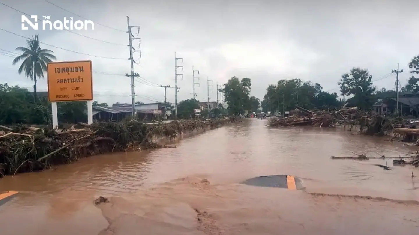 Nan floods force Bangkok–Thung Chang buses to terminate in Pua Nan floods force Bangkok–Thung Chang buses to terminate in Pua