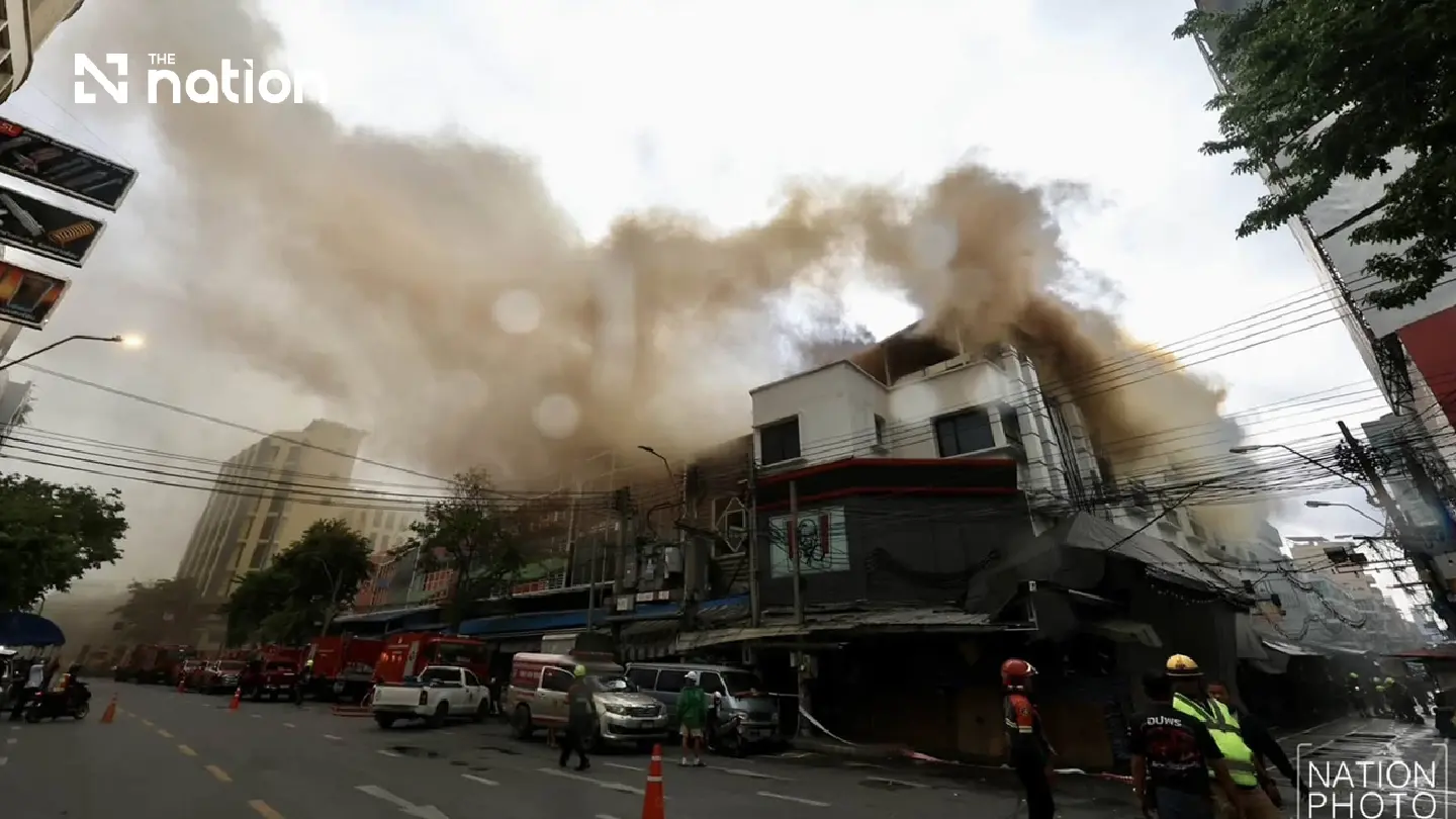 Bangkok urges public to avoid Khlong Thom fire zone as PM2.5 hits 630 Bangkok urges public to avoid Khlong Thom fire zone as PM2.5 hits 630