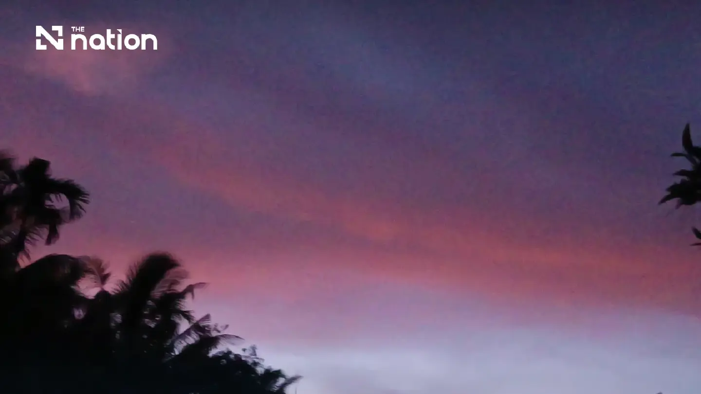 Chumphon and Prachuap see red skies amid rough seas warning Chumphon and Prachuap see red skies amid rough seas warning