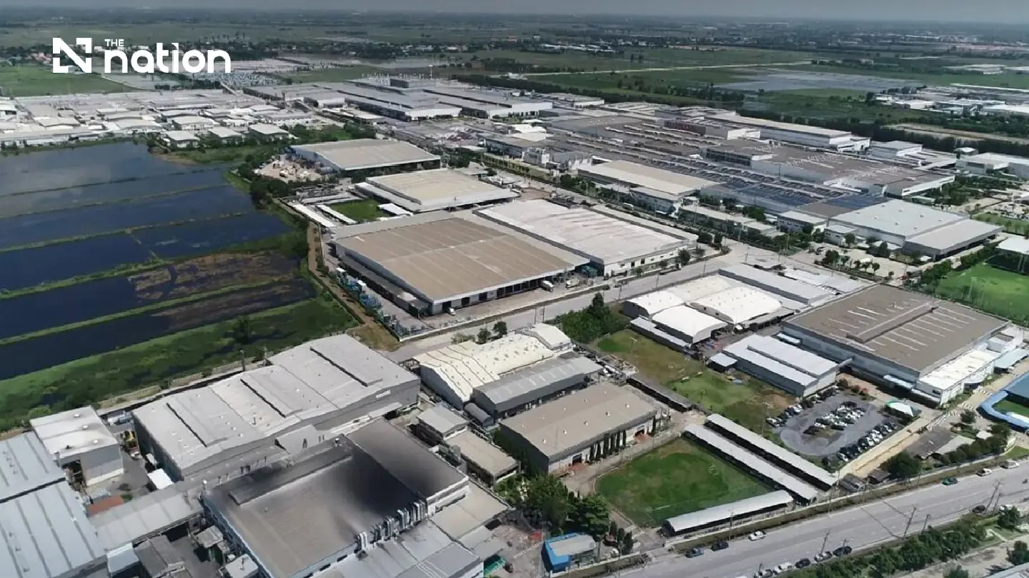 IEAT orders 24-hour flood watch at Thai industrial estates IEAT orders 24-hour flood watch at Thai industrial estates