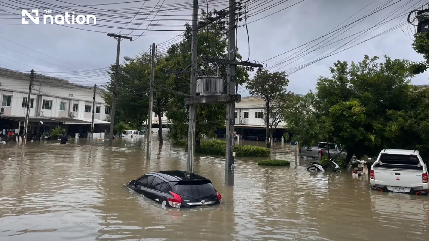 Sri Racha orders over 200 households to evacuate amid floods as Pattaya bans all boat departures on Sept 25