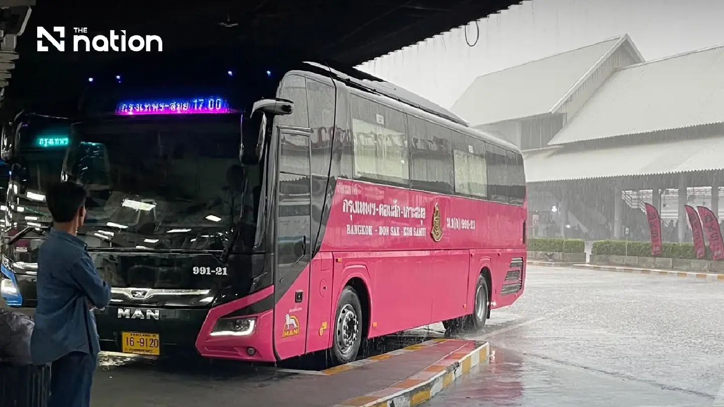 Five bus routes suspended as flooding hits several provinces Five bus routes suspended as flooding hits several provinces