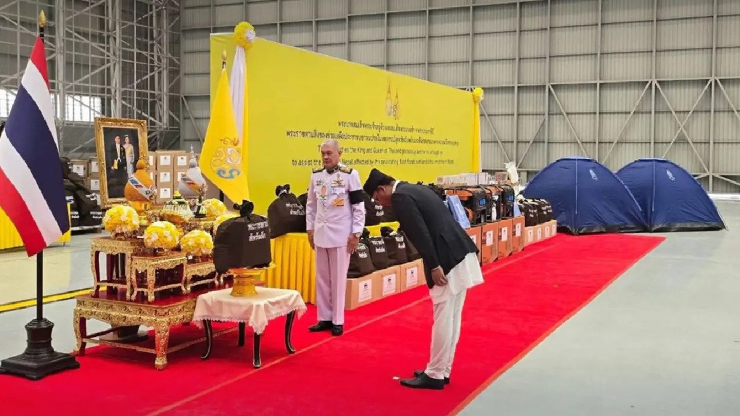 Thai Monarchs Dispatch Royal Relief Supplies to Flood-Stricken Nepal Thai Monarchs Dispatch Royal Relief Supplies to Flood-Stricken Nepal