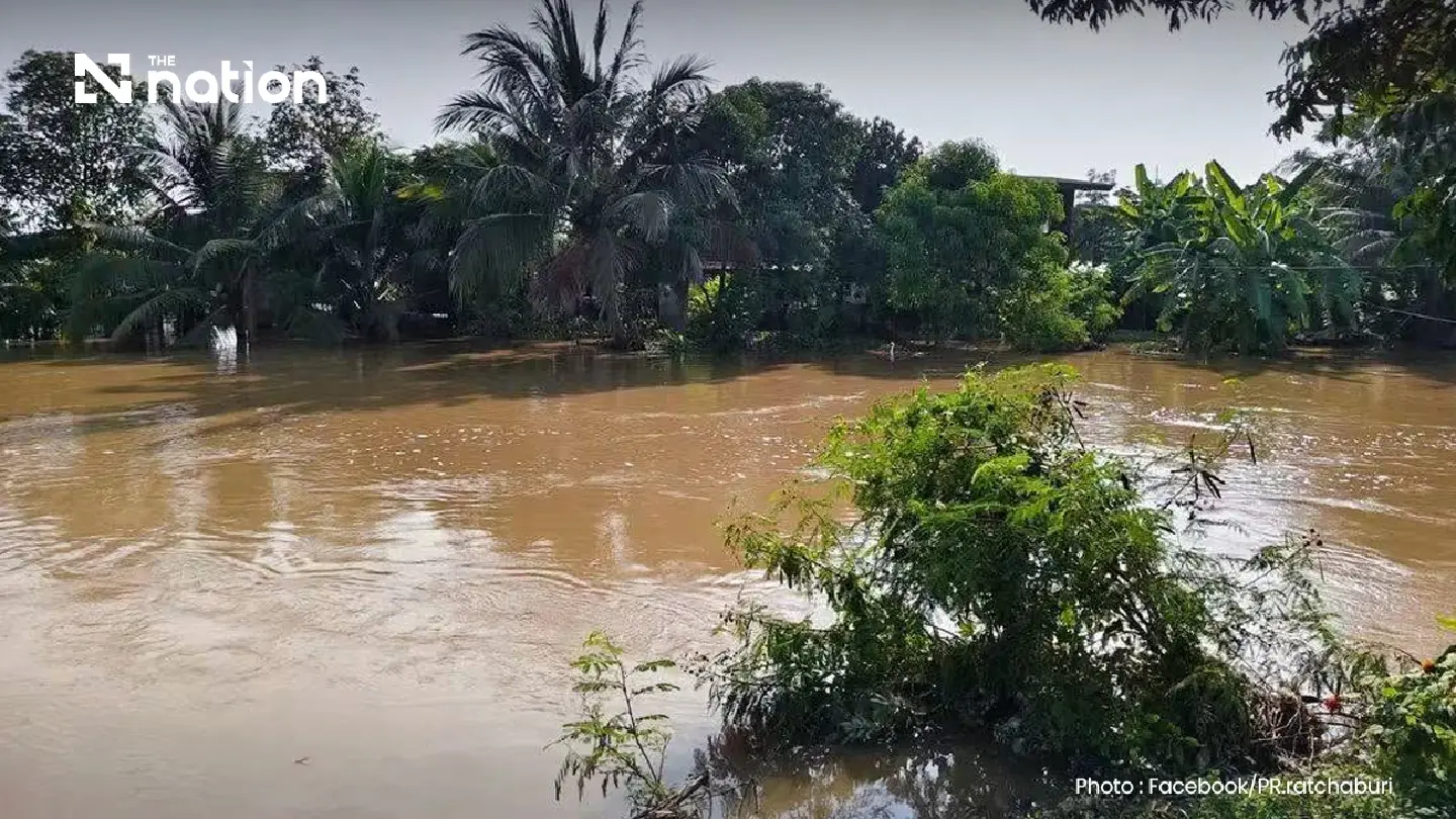 Ratchaburi warned of flash floods and landslides in three districts Ratchaburi warned of flash floods and landslides in three districts