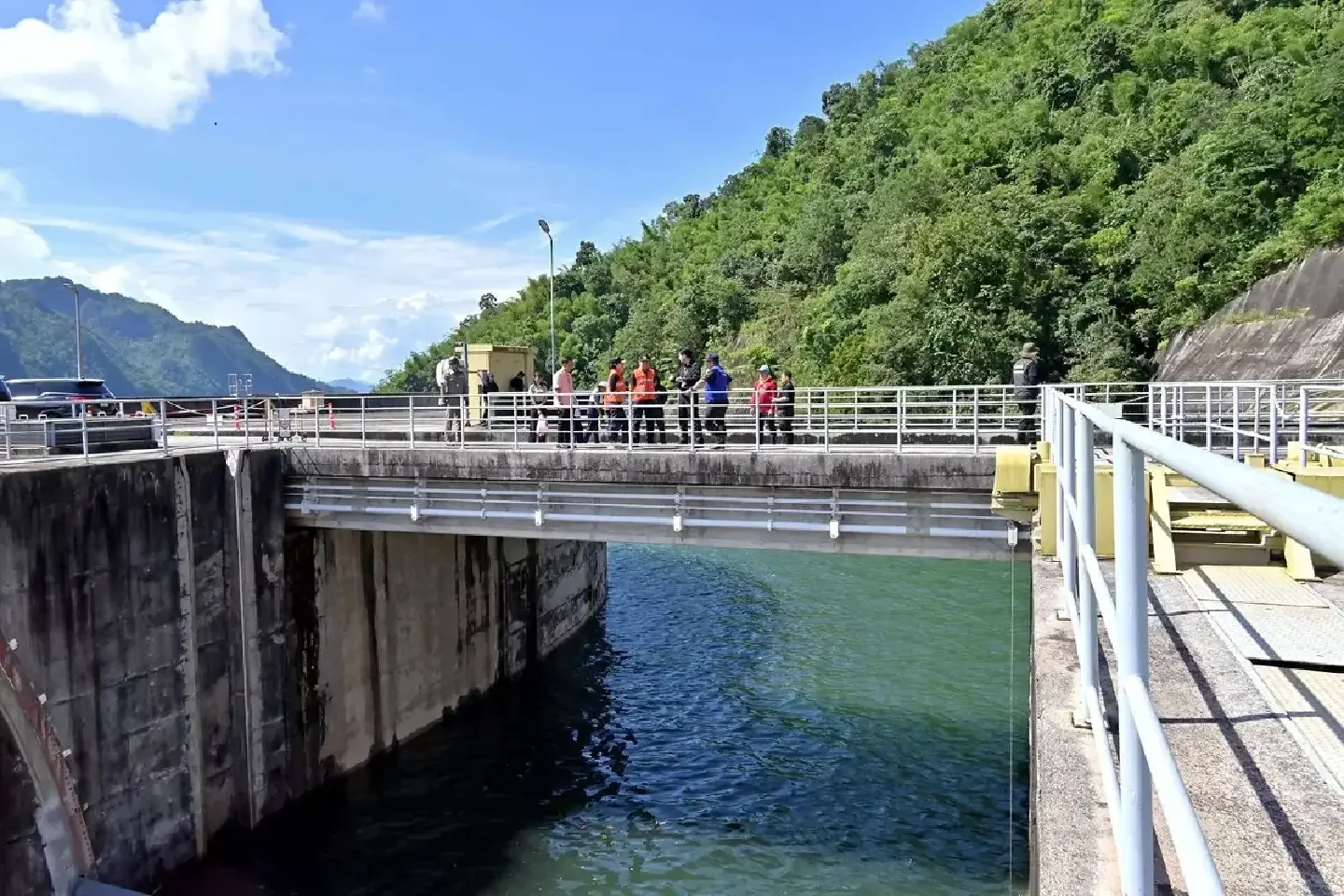 Vajiralongkorn Dam reaches 98.61% with 1.39% capacity left Vajiralongkorn Dam reaches 98.61% with 1.39% capacity left