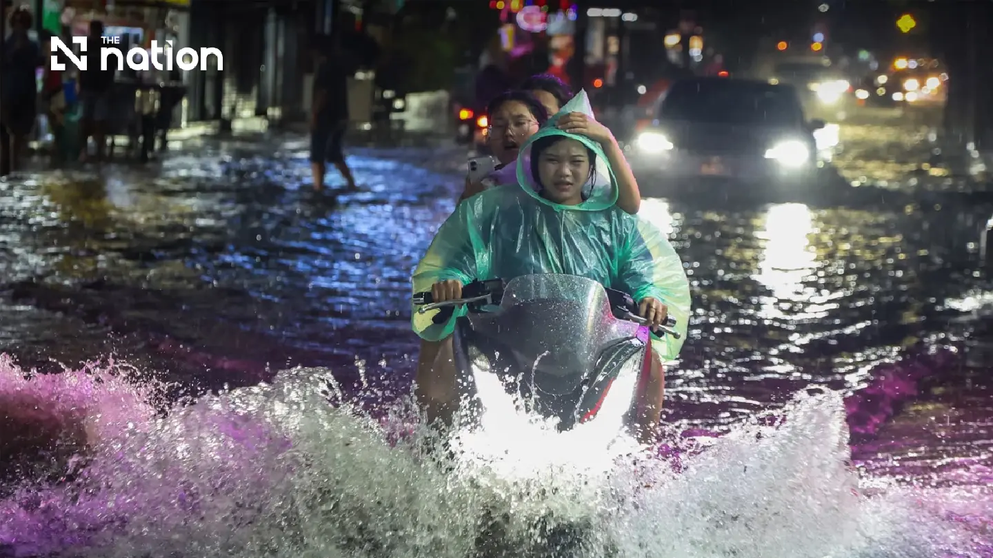 DDPM alerts Phuket City as 10 provinces face flood risk DDPM alerts Phuket City as 10 provinces face flood risk